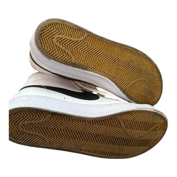 nike blazers - Picture 6 of 7